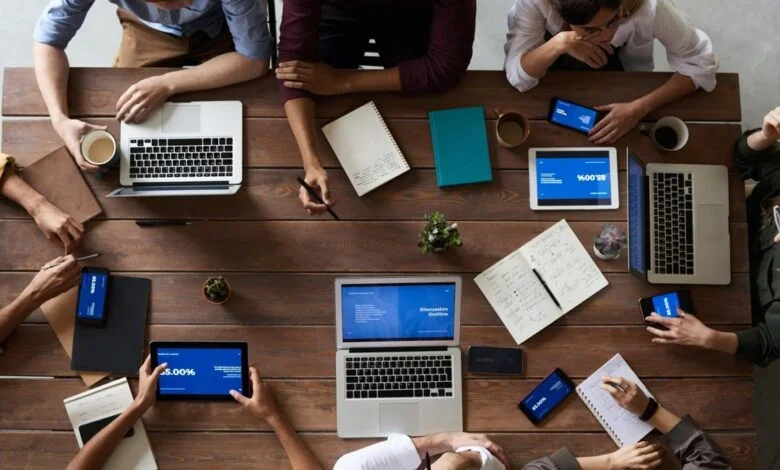 تطبيق مميّز للتعارف والتواصل مع الألمان الآخرين